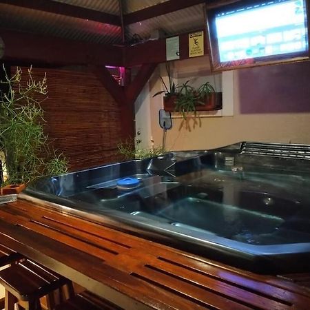Tampa Bay Beautiful Apartment And Private Jacuzzi Exterior photo